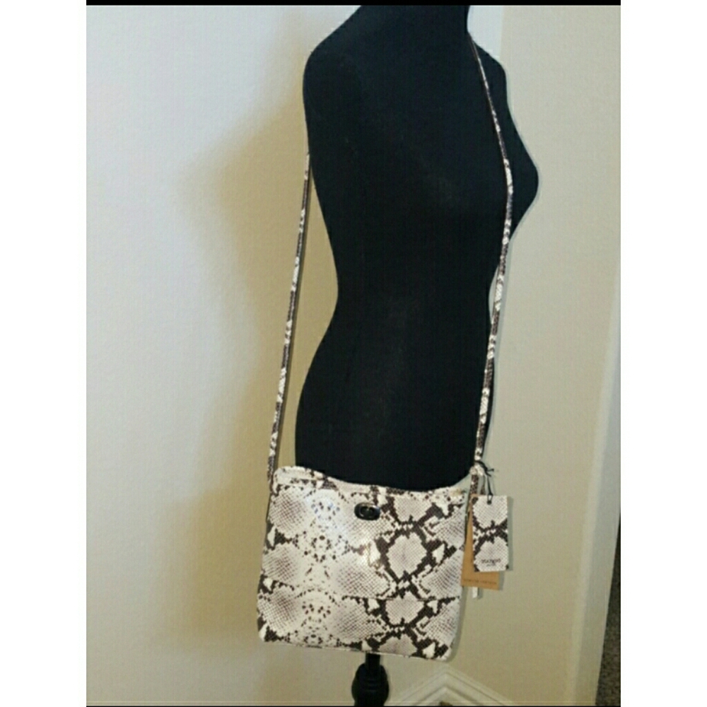 ❤NWT Margot Snake Print Cross Body Bag❤